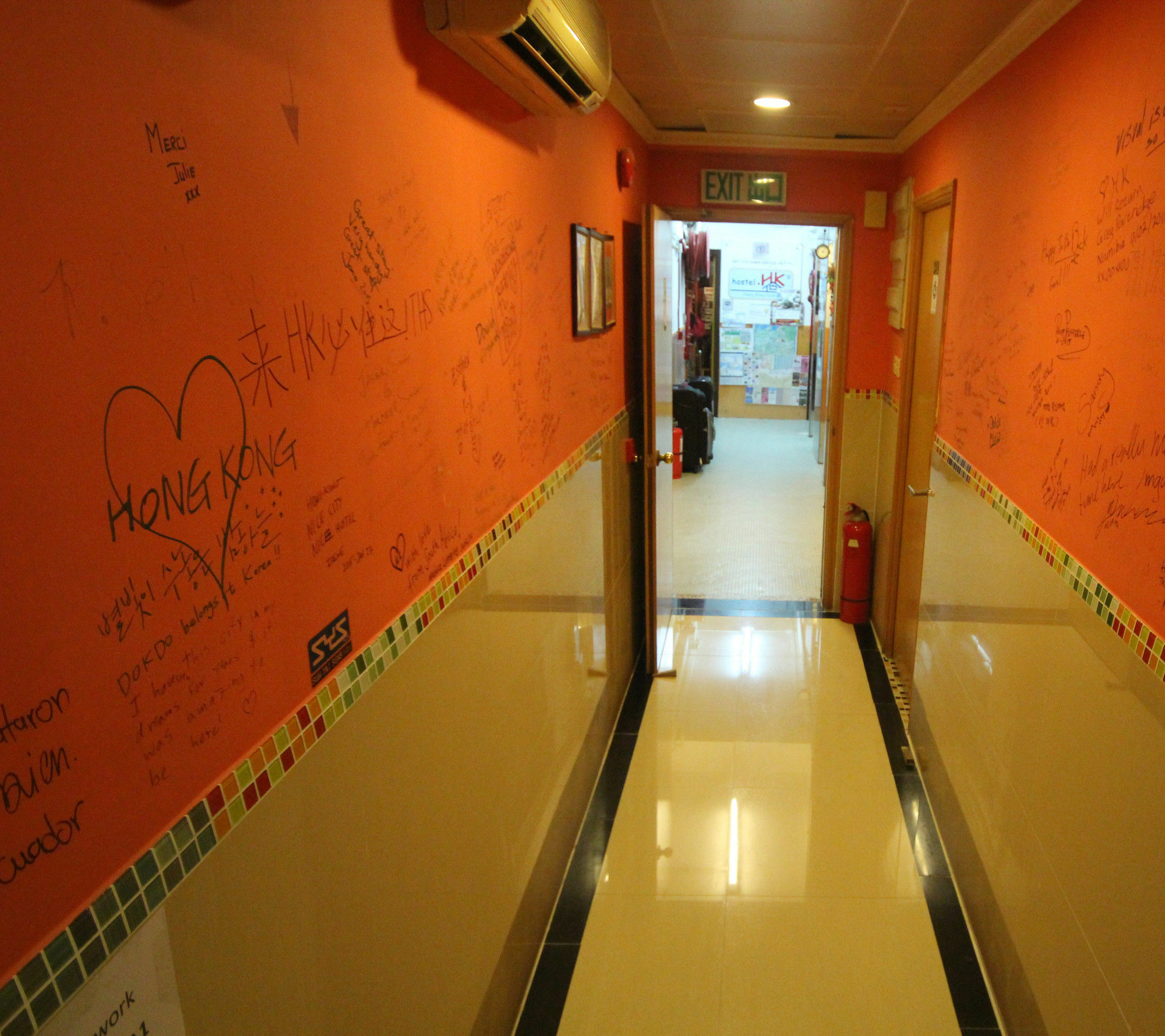 Comfort Hostel Гонконг Екстер'єр фото